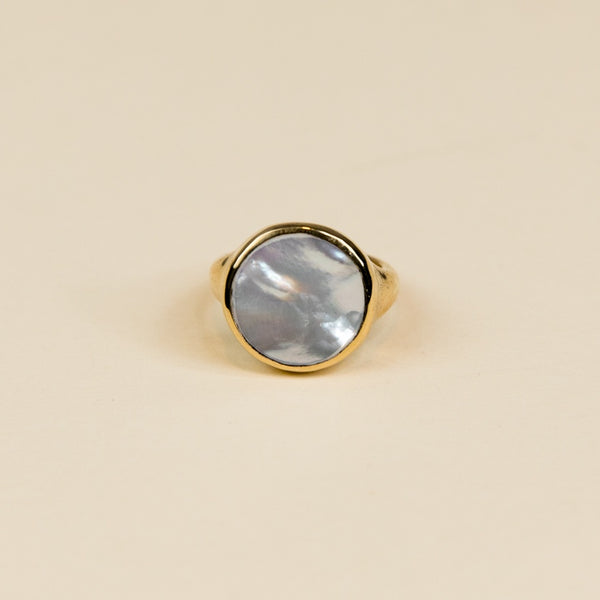 Lacuna Ring - Mother of Pearl