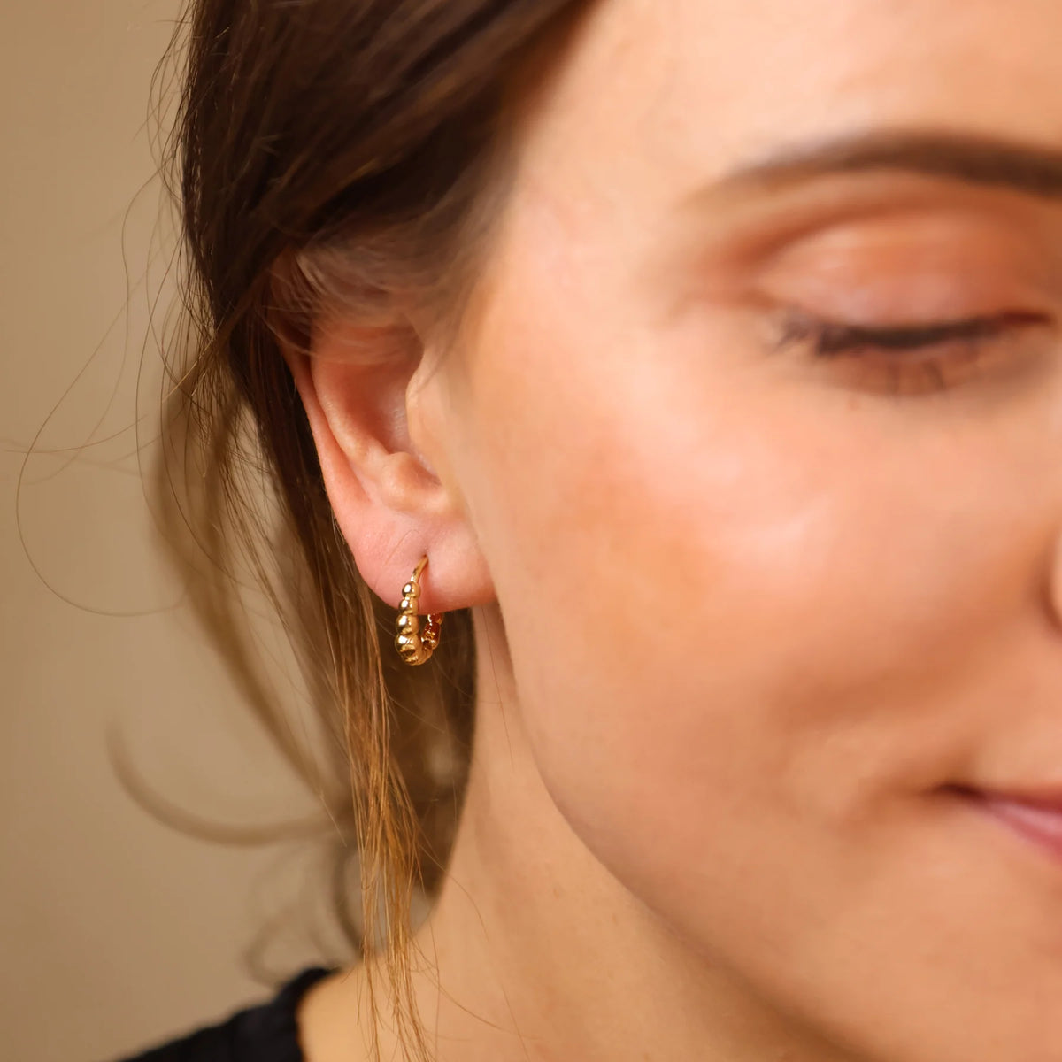 15mm Gradient Beaded Clicker Hoop Earrings