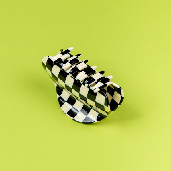 Checker Claw - Black & White