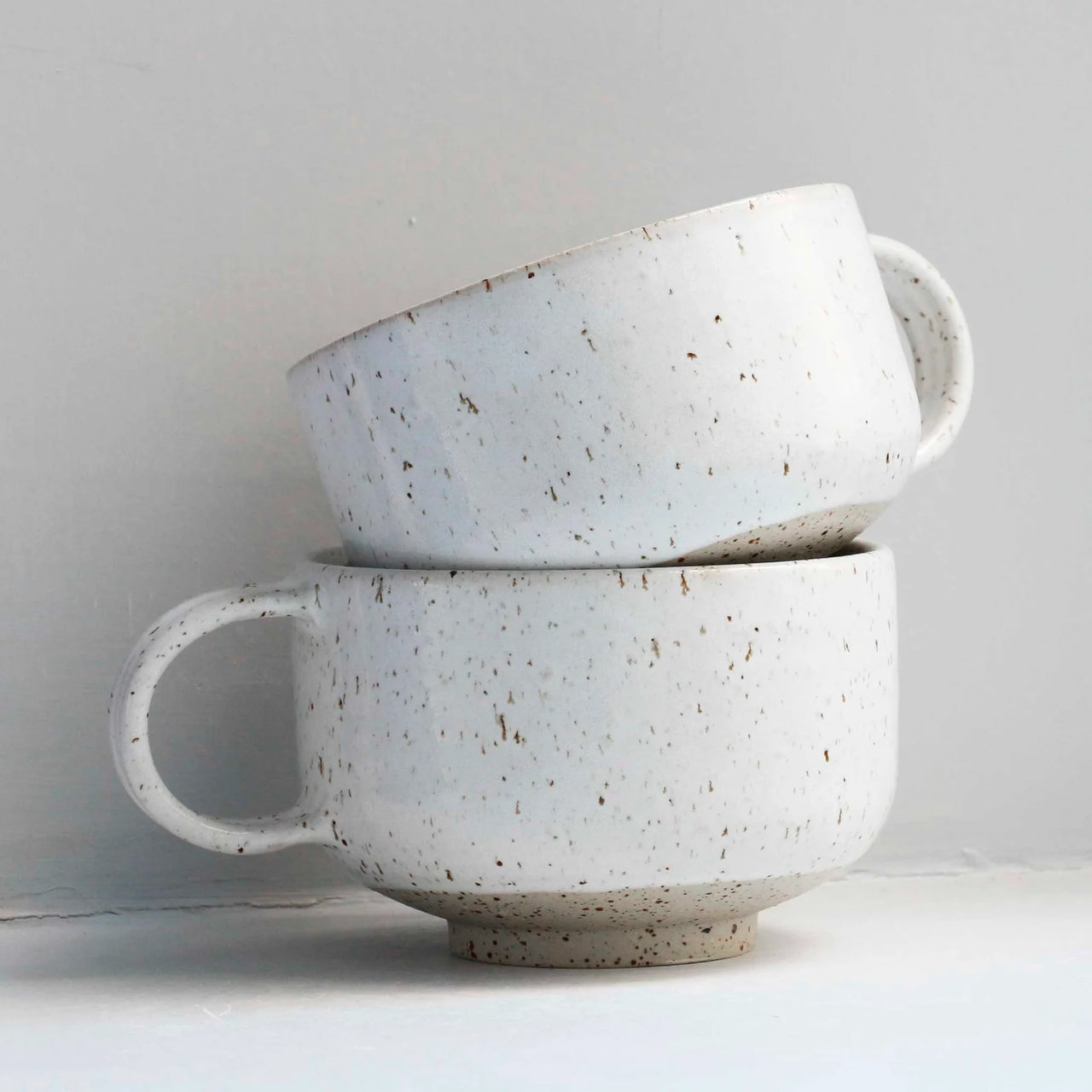 Mion Mug - Llama Fur Glossy