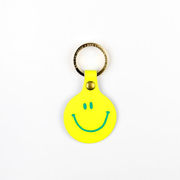 Feeling Lush Smilie Face Key Fob - Neon Yellow