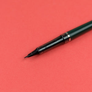 Tradio Plastic Fountain Pen in Black by Craft Design Technology