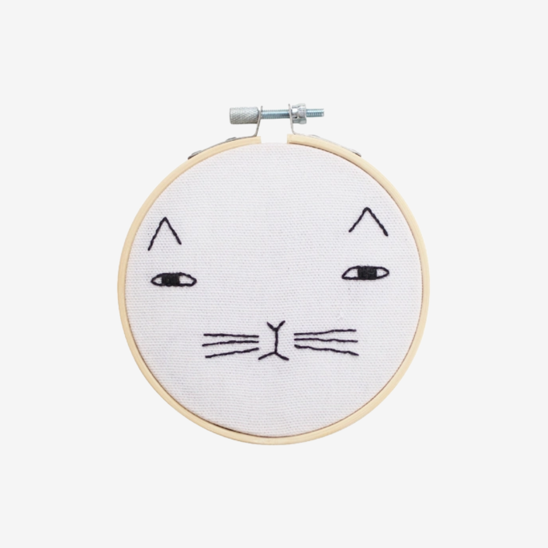 Mog the Cat Donna Wilson Embroidery Hoop Kit