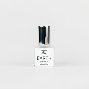 Blends Collection - Earth, Perfume Oil Roll-On by Kelly + Jones