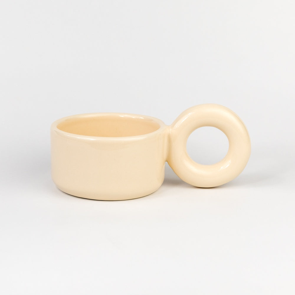 Bigloop Cup by Lola Mayeras in White
