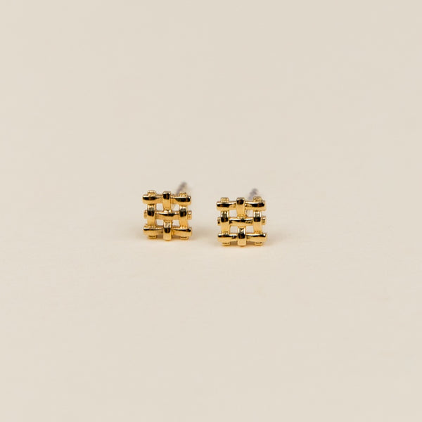 Crosshatch Studs