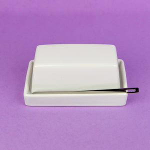 Butter Dish with Stainless Steel Knife - White
